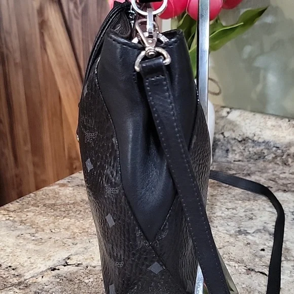 MCM EUC Black Visetos Coated Canvas and Leather Klara Bag 2 WAY - Picture 4 of 10